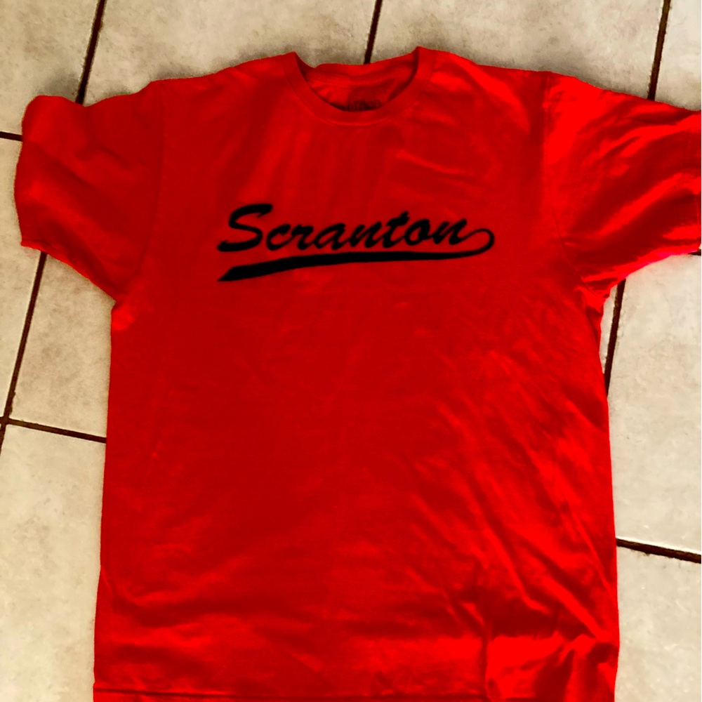OFFICE Fans will love this one -authentic Dundee  Mifflin company picnic 09 T
